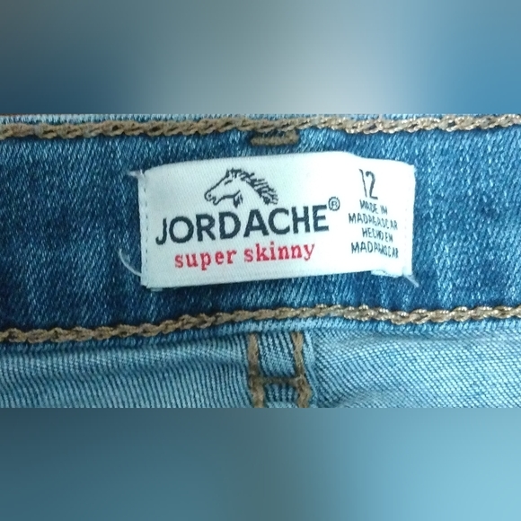 Jordache Super Skinny Jeans size 12.    11- 021 - Picture 4 of 6